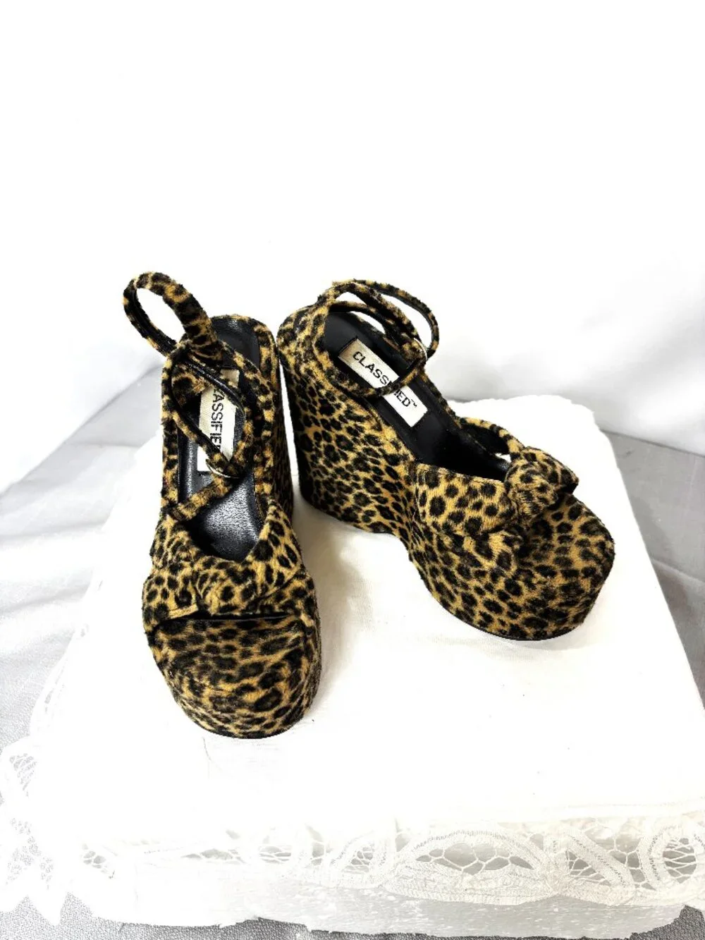 Classified Leopard Fur Platform Shoes 60’s – 70’s style Vintage Sz 6.5